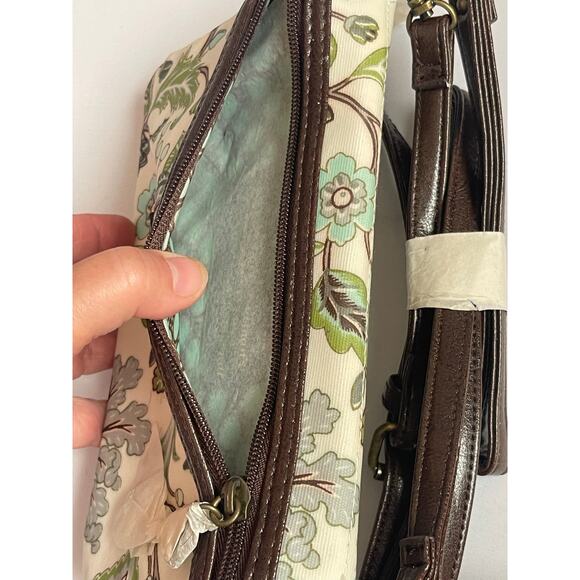 Gigi Hill Travel Make Up Bag Crossbody Travel Bag Carry On - Picture 8 of 9